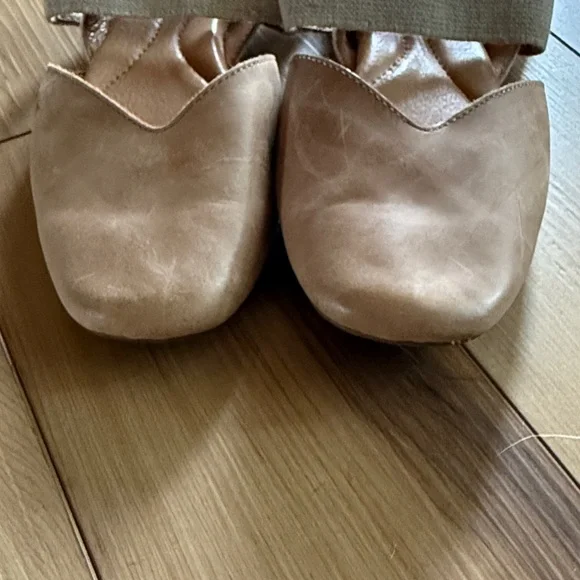 Born Coco Flats Brown Beige Leather Slingback Flats Shoes Womens Size 9 - Picture 3 of 10